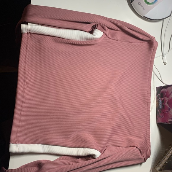 Ribbed Puma Crop Top - Picture 2 of 3